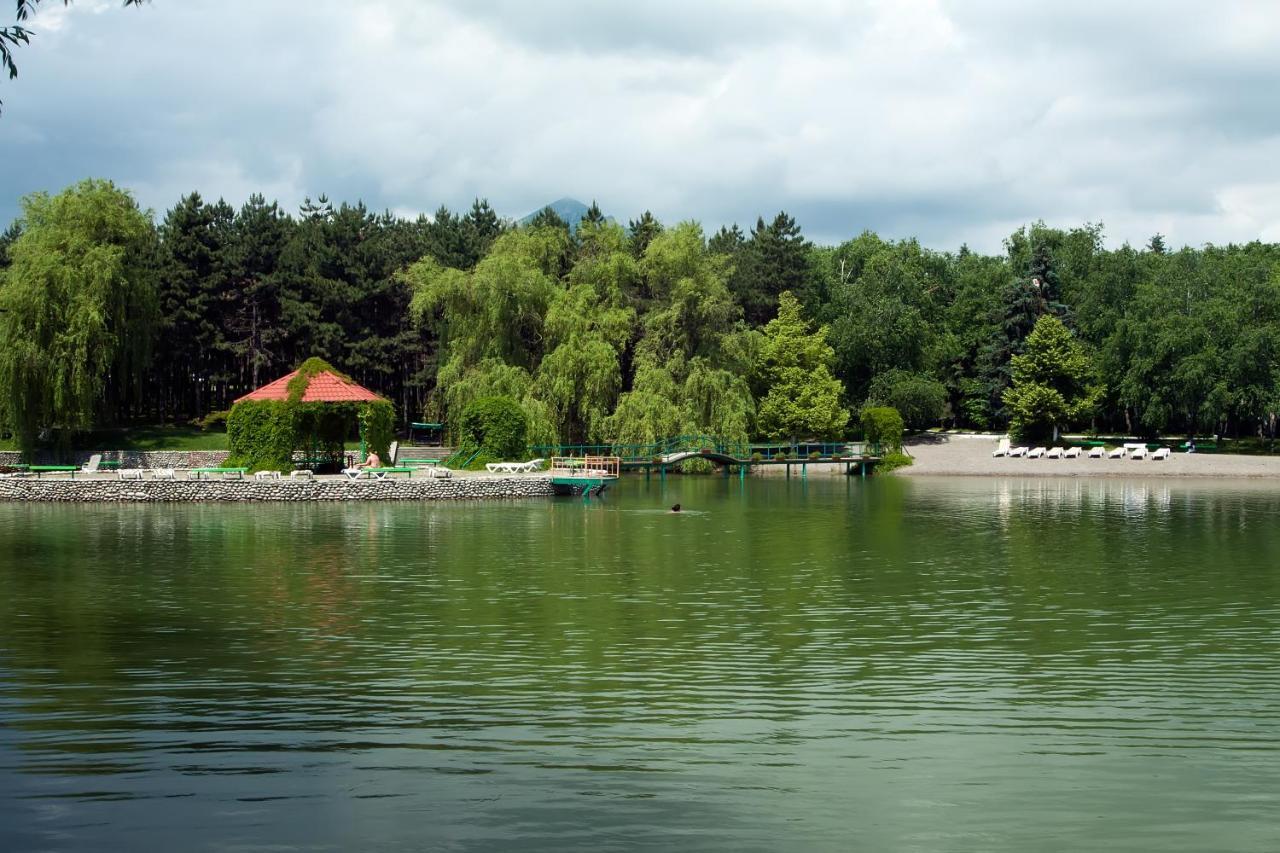 Sanatory Mashuk Aqua-Term Hotel Pyatigorsk Exterior foto